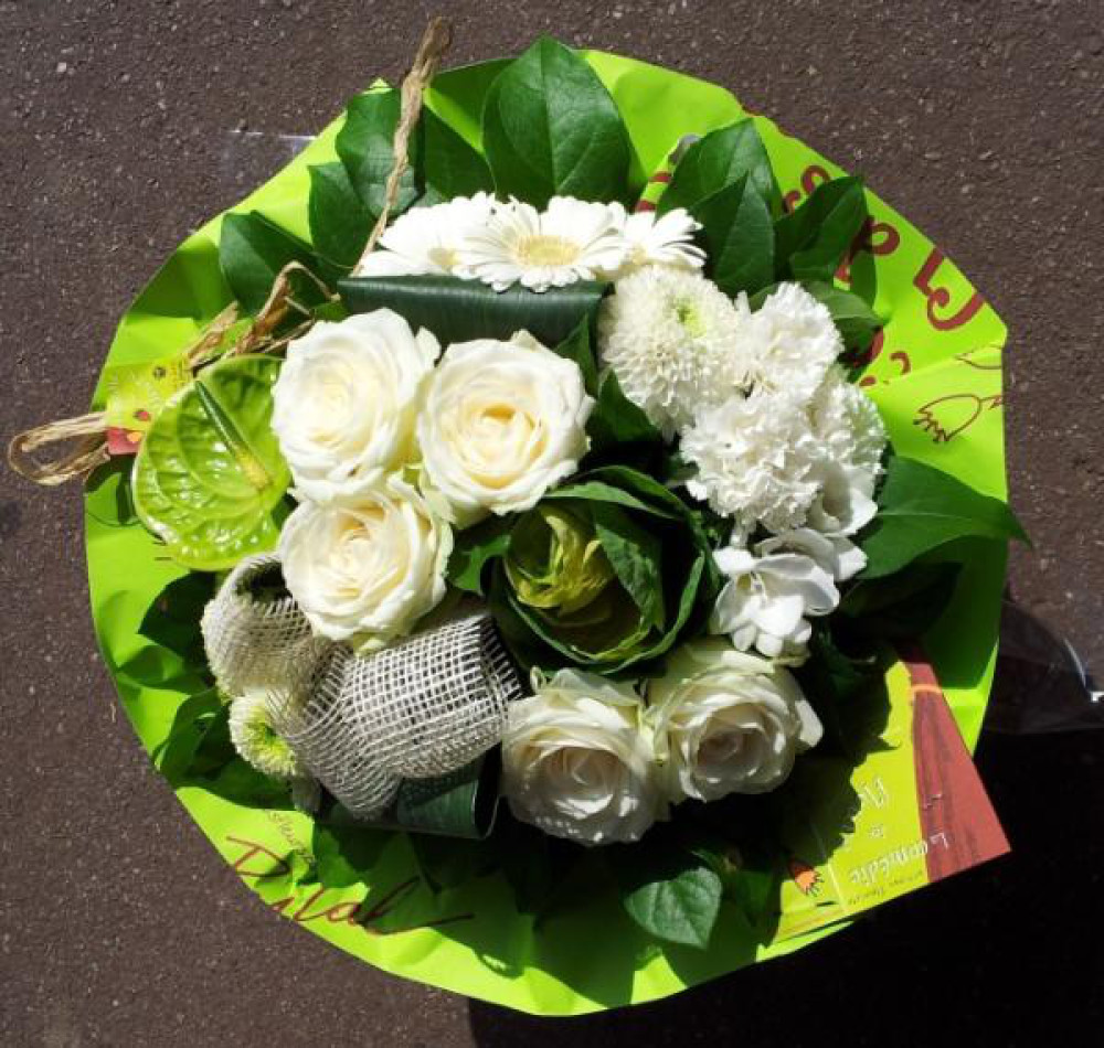 02-08-2012_bouquet-rond-blanc