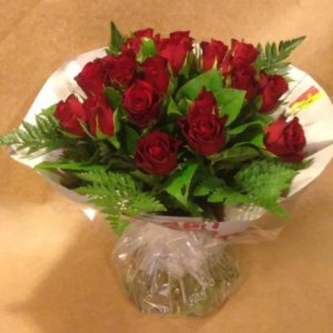 BOUQUET DE ROSES ROUGES V2