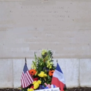 FLOWER DECORATIONS FOR THE WALL OF THE MISSING