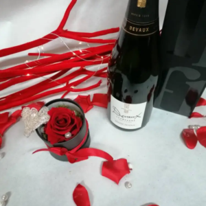ROSE STABILISEE DANS SA BOÎTE NOIRE UNIFLEUR ET CHAMPAGNE