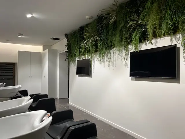 amenagement-comptoir-decoration-florale-la-comedie-des-fleurs-epinal amenagement-comptoir-decoration-florale-la-comedie-des-fleurs-epinal